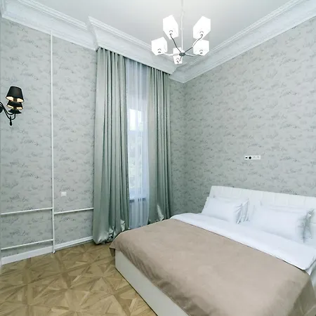 Vip Near Kreschatyk, 31а Pushkinska Street Kiev