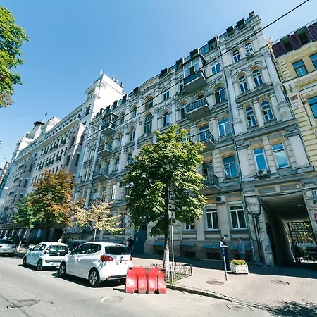 Vip Near Kreschatyk, 31а Pushkinska Street Kiev