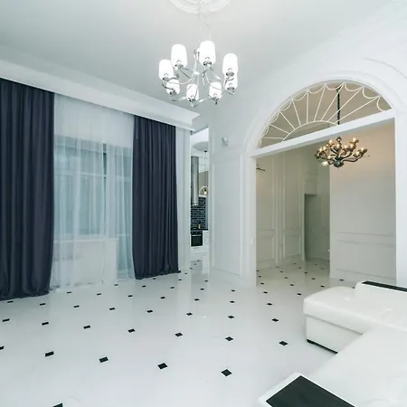 Vip Near Kreschatyk, 31а Pushkinska Street *